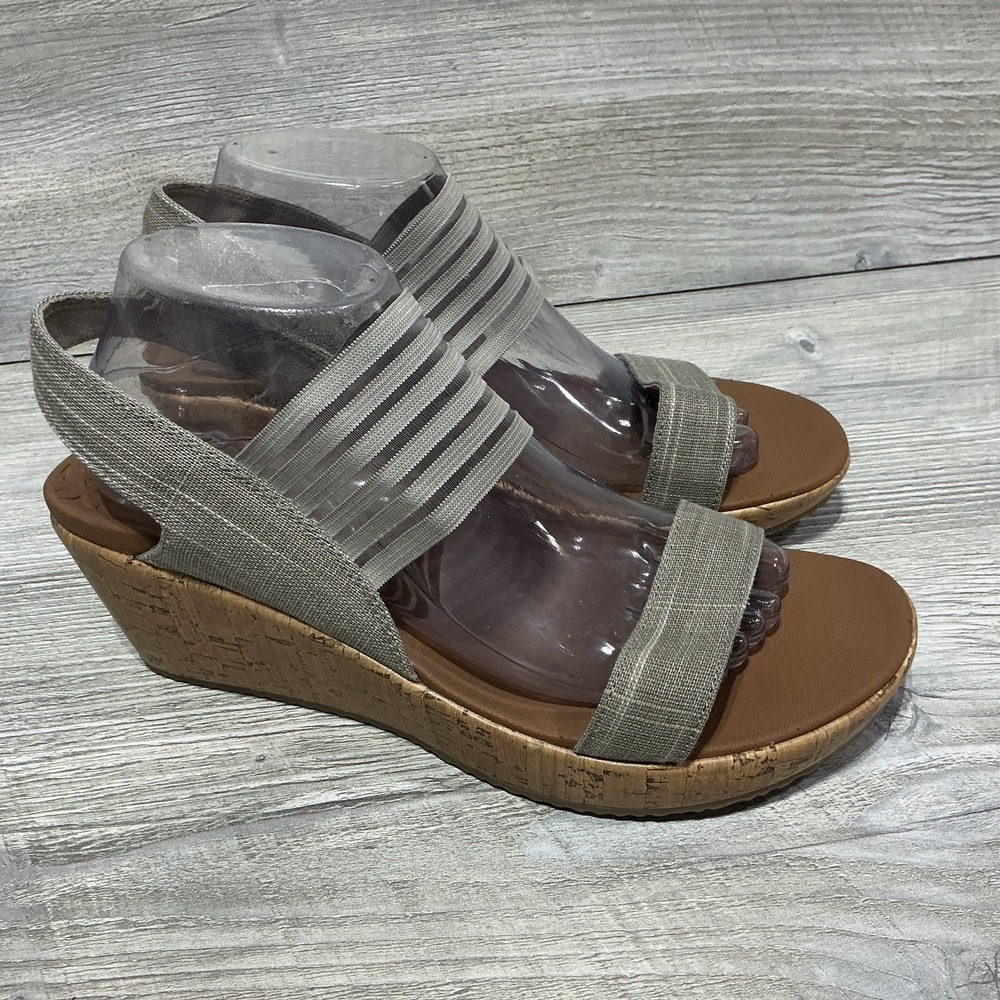 Skechers Cali Beverlee Smitten Kitten SN38527 Taupe Wedge Sandals Women's 9.5 US